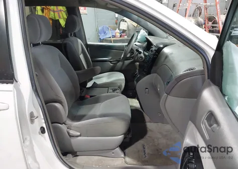 2005 Toyota Sienna Le из США, поврежденный, VIN 5TDZA23CX5S331467